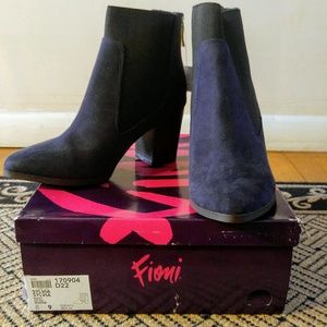 FIONI Sylvia Chelsea Booties